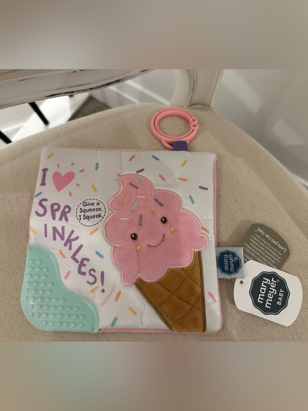 🤍 NWT Mary Meyer Sweet Soothie Sprinkles Ice Cream Crinkle Teether – 6×6″ - Picture 2 of 8